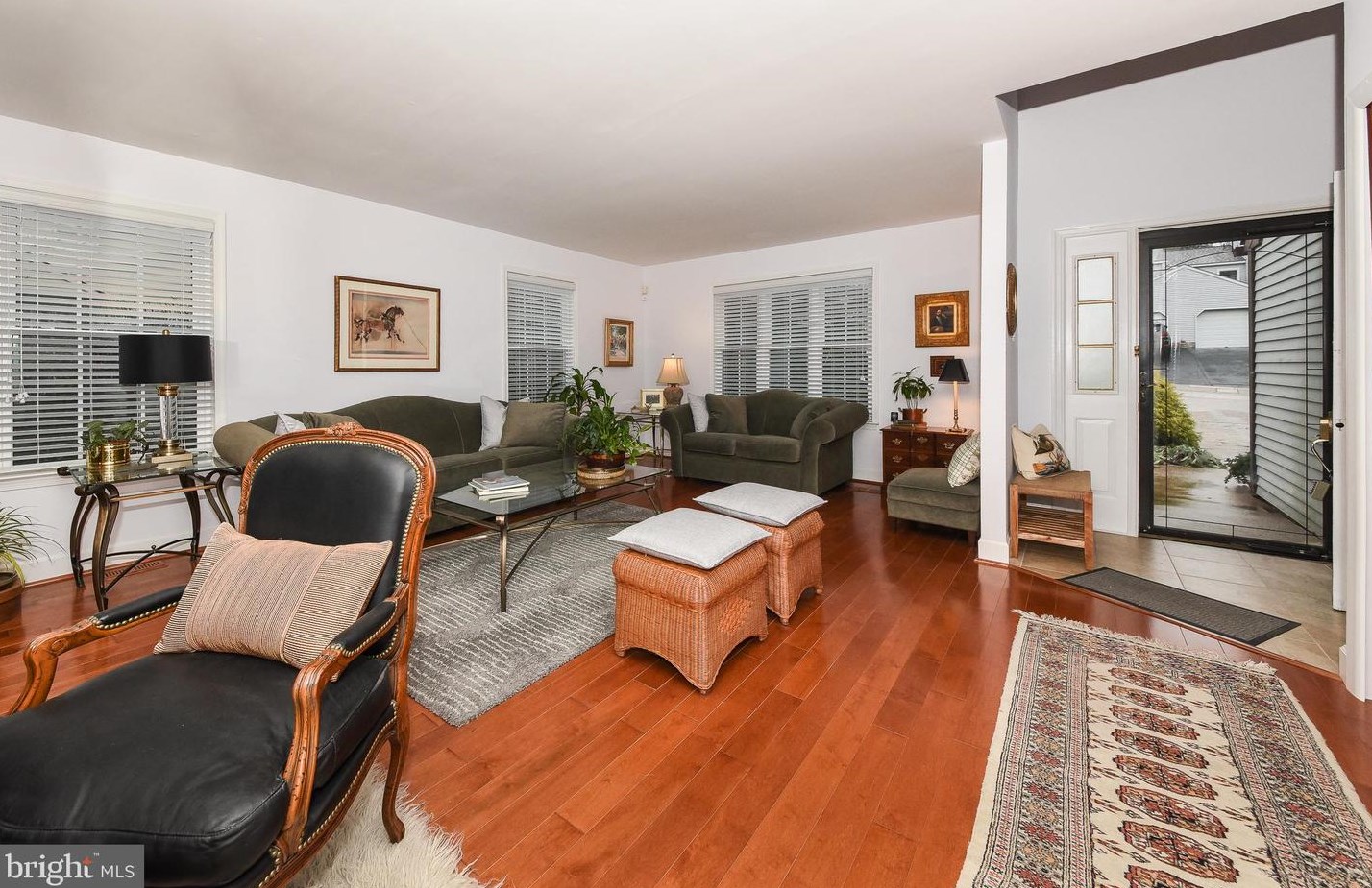 8618 Trumbauer Dr, Ardsley PA  19038-7454 exterior