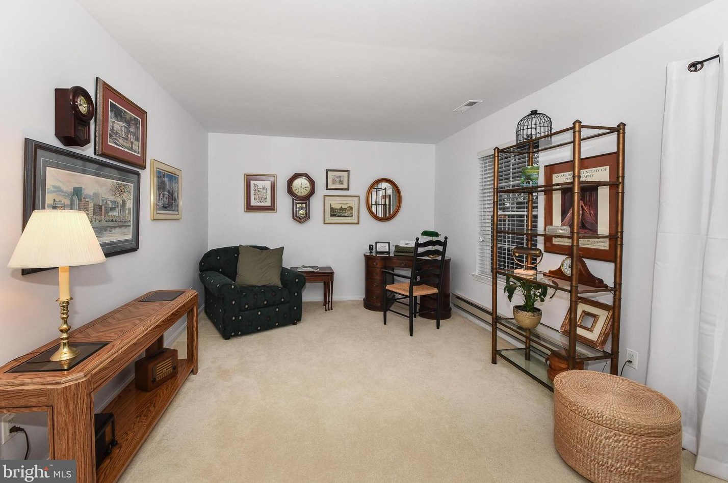 8618 Trumbauer Dr, Ardsley PA  19038-7454 exterior