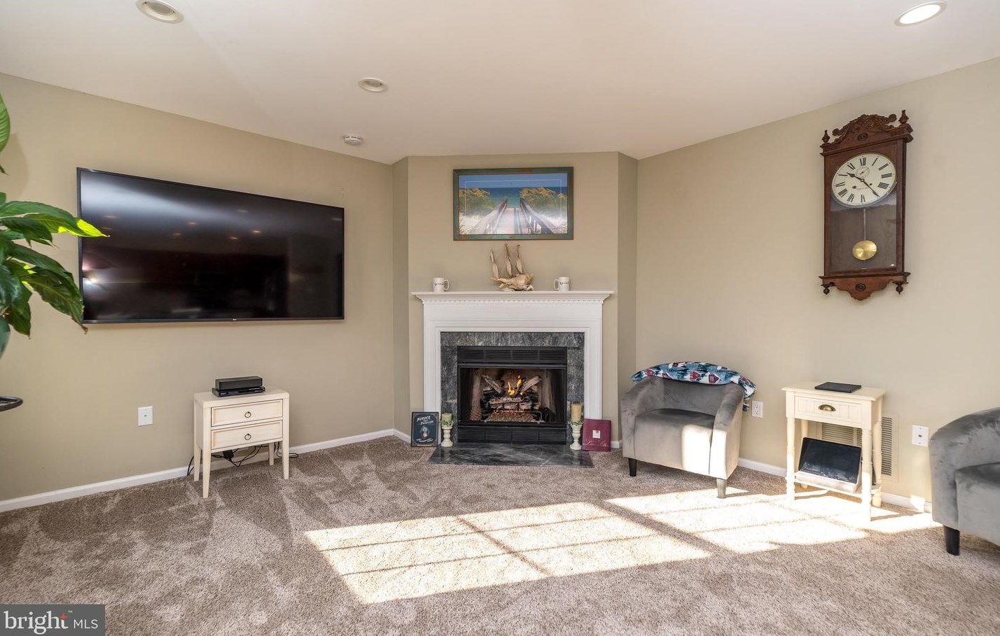 208 Filly Dr, North Wales PA  19454-4299 exterior