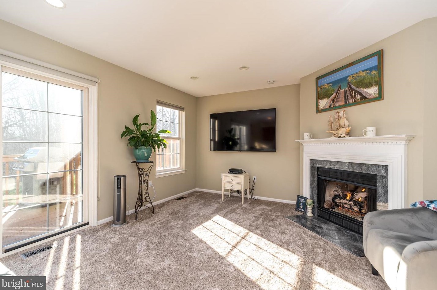 208 Filly Dr, North Wales PA  19454-4299 exterior