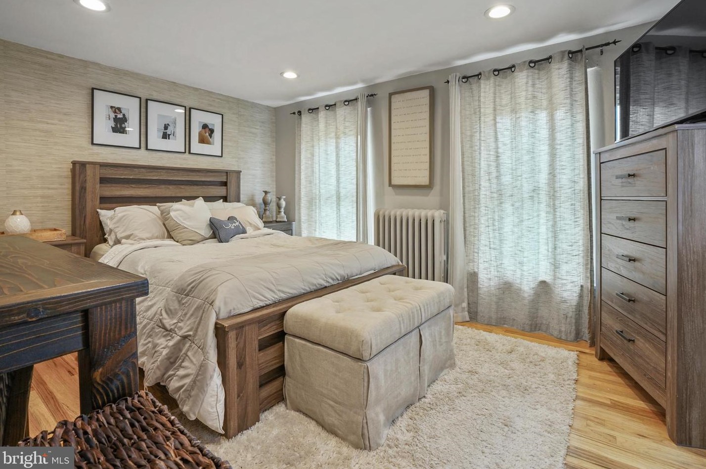 129 Montgomery Ave, North Wales PA  19454-3411 exterior