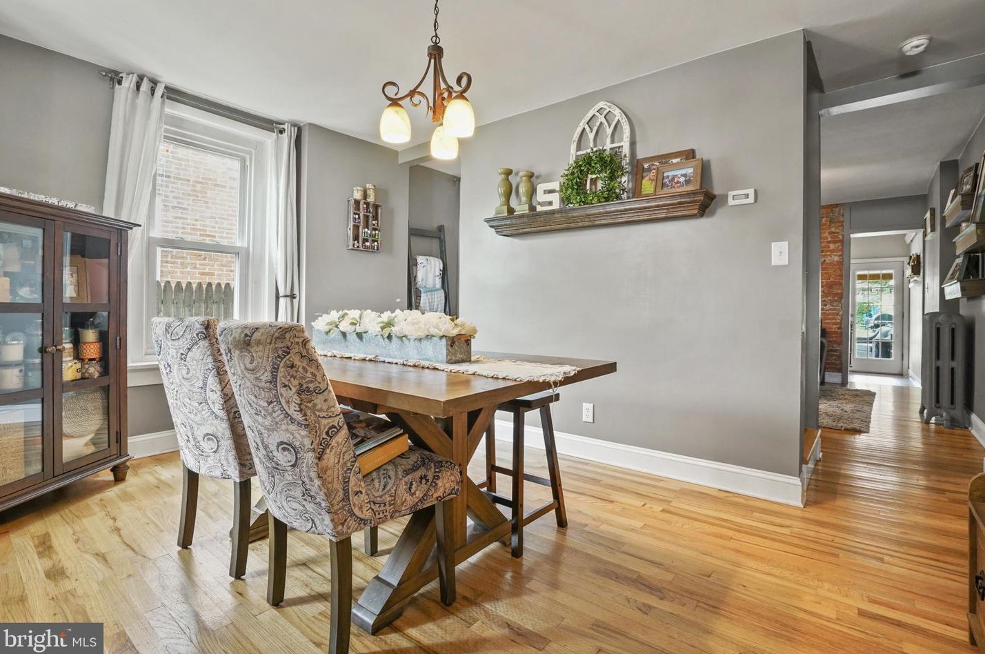 129 Montgomery Ave, North Wales PA  19454-3411 exterior