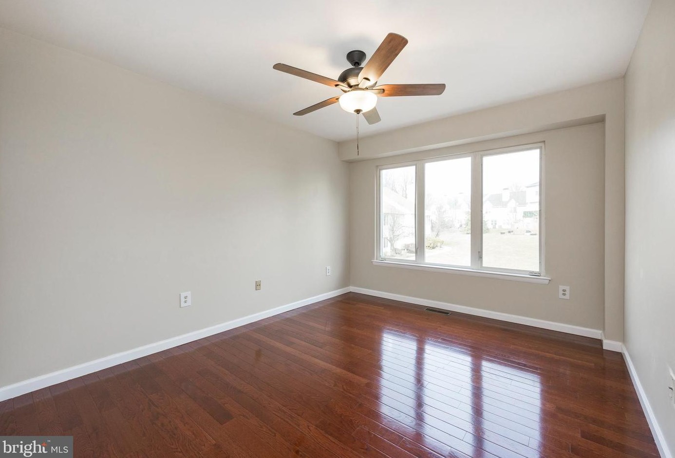 3107 Hemmingway Dr, North Wales PA  19454-2030 exterior