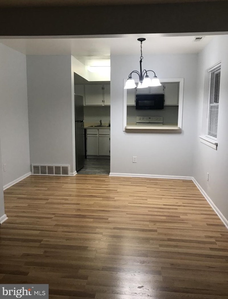 10 Kearney Dr, North Wales PA  19454-4012 exterior