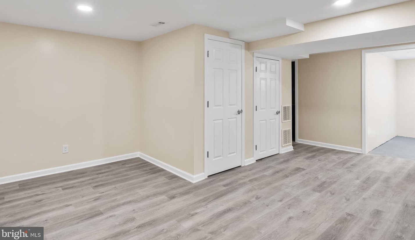 102 Rutledge Ct, North Wales PA  19454-1037 exterior