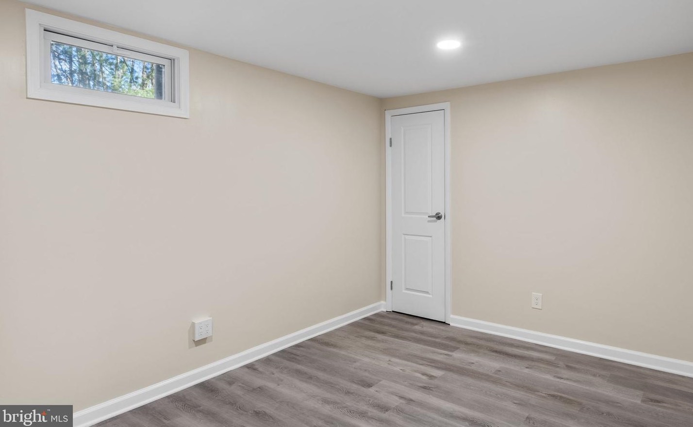 102 Rutledge Ct, North Wales PA  19454-1037 exterior