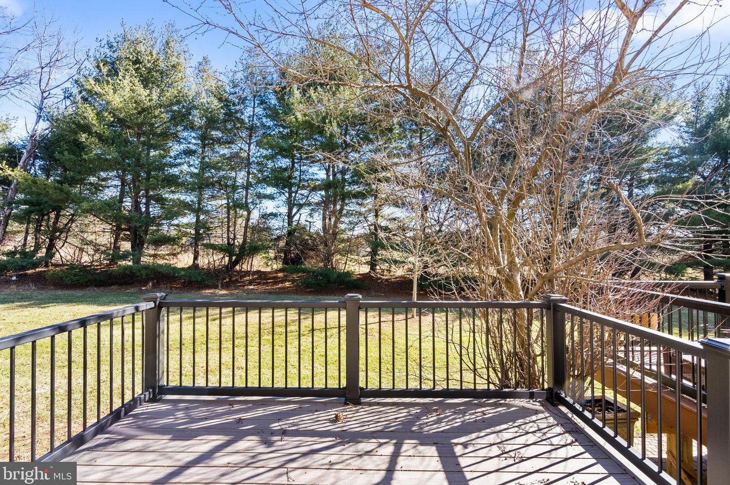 102 Rutledge Ct, North Wales PA  19454-1037 exterior