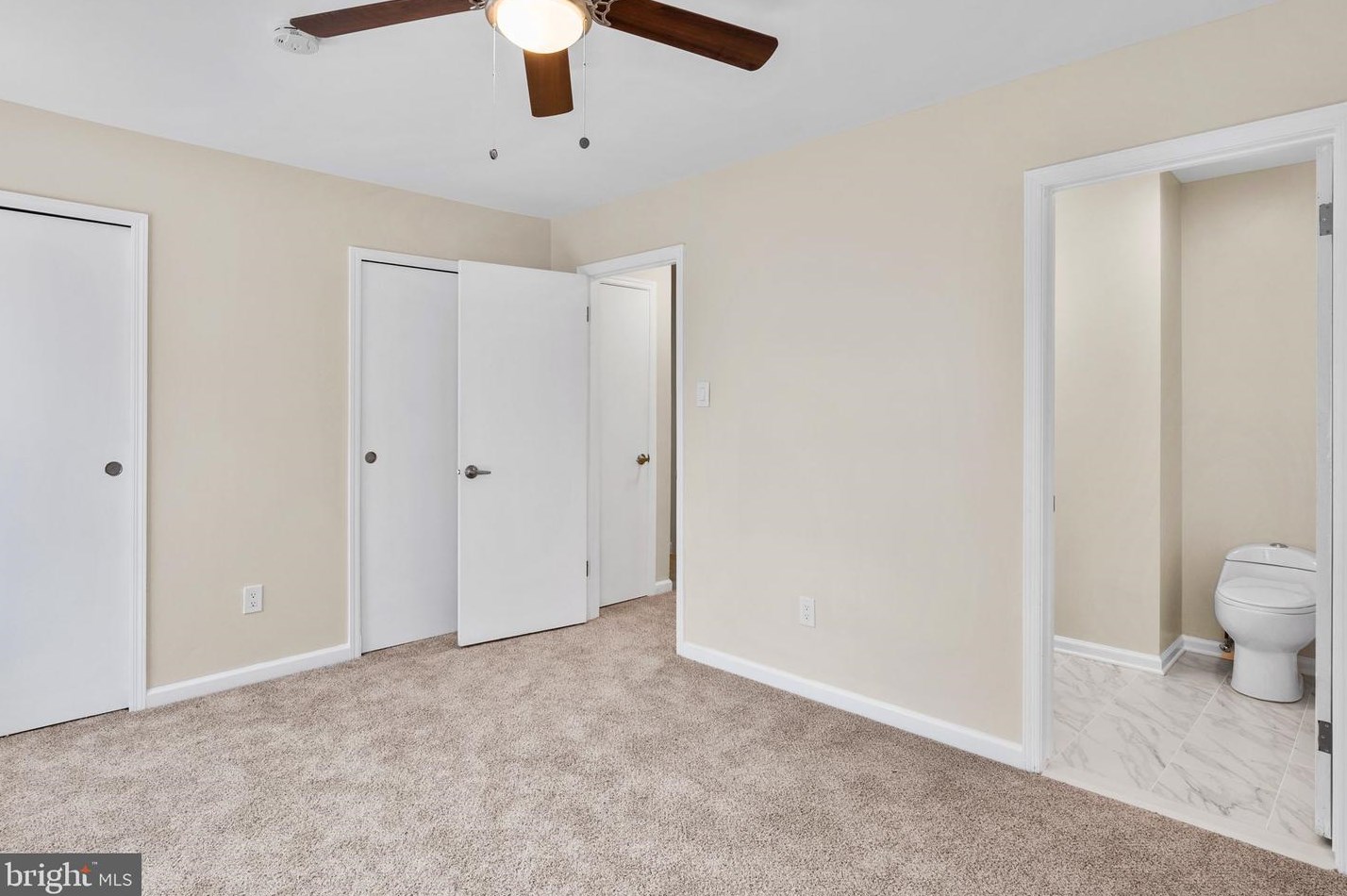 102 Rutledge Ct, North Wales PA  19454-1037 exterior