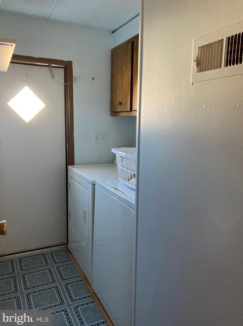 427 Running Brook Rd, North Wales PA  19454-1161 exterior