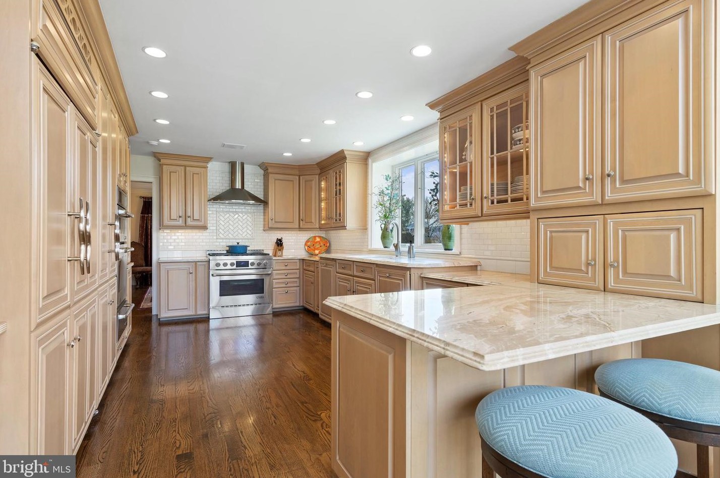 635 Bernstein Ln, North Wales PA  19454-2474 exterior