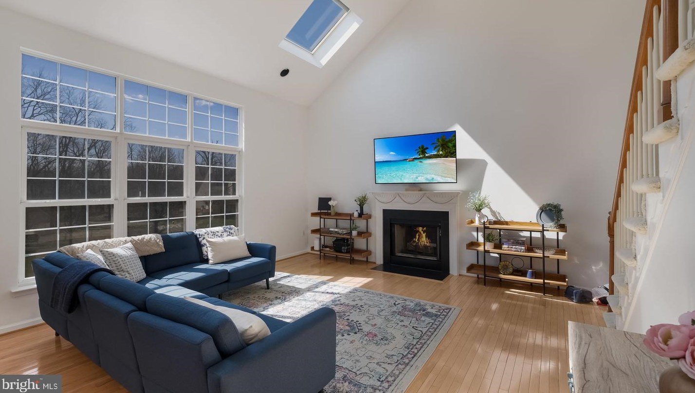 129 Raven Hollow Dr, North Wales PA  19454-4427 exterior