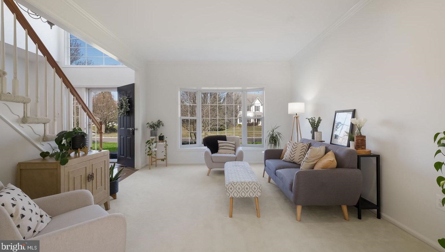 129 Raven Hollow Dr, North Wales PA  19454-4427 exterior