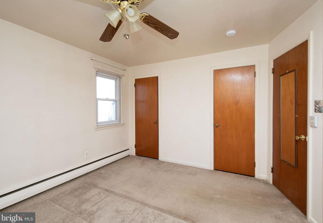 227 Plymouth Ave, Oreland PA  19075-1705 exterior