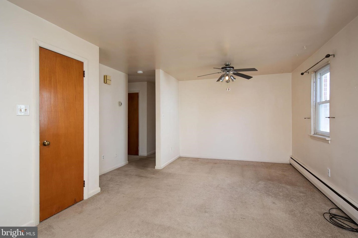 227 Plymouth Ave, Oreland PA  19075-1705 exterior