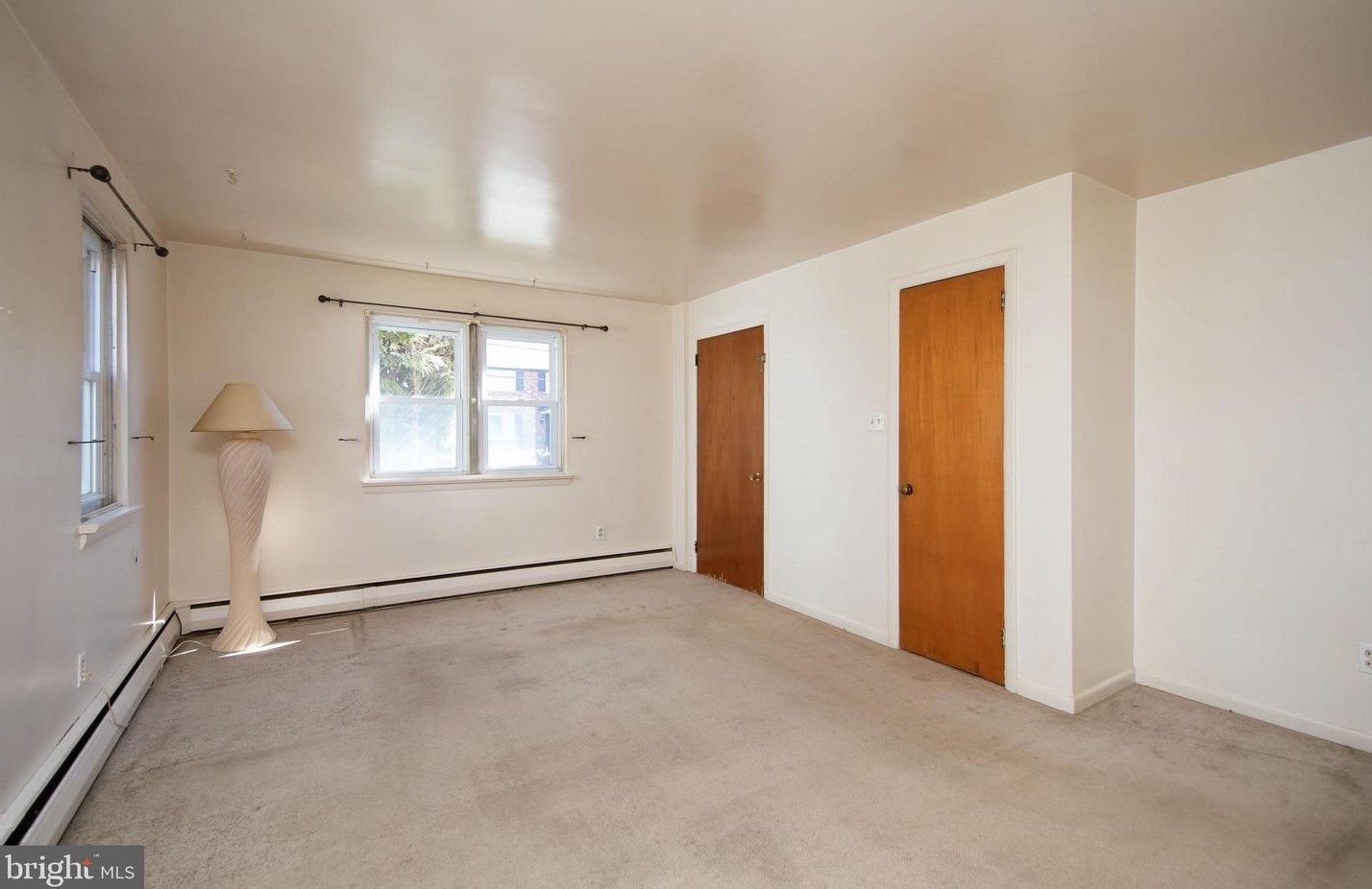 227 Plymouth Ave, Oreland PA  19075-1705 exterior