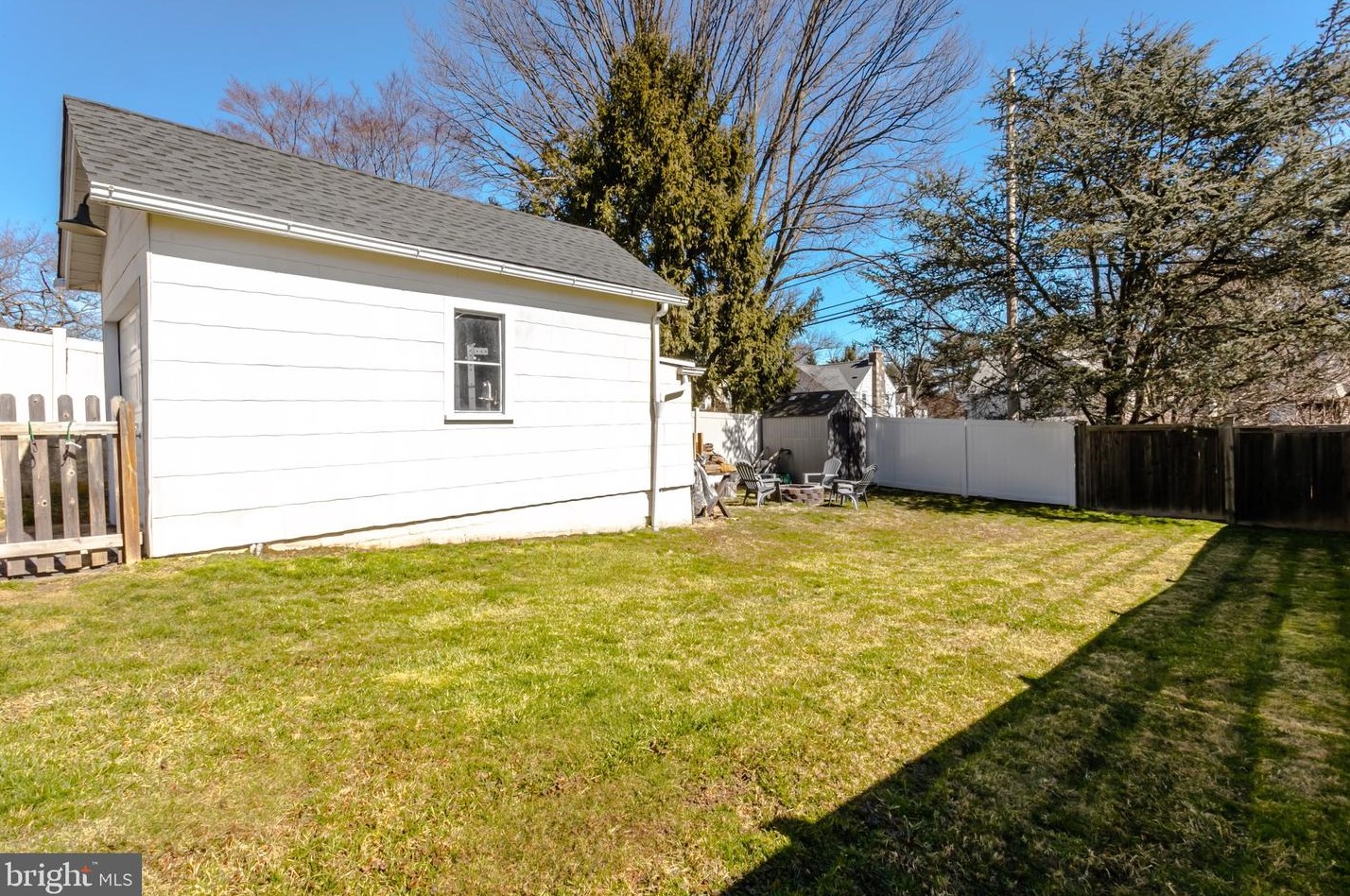 247 Limekiln Pike, Ardsley PA  19038-3319 exterior