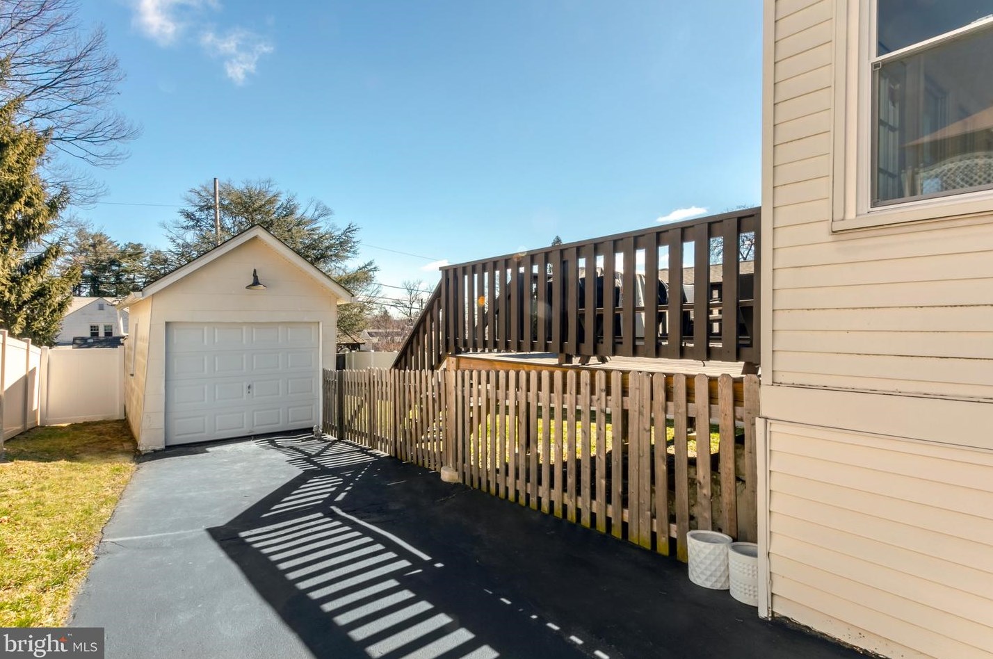 247 Limekiln Pike, Ardsley PA  19038-3319 exterior