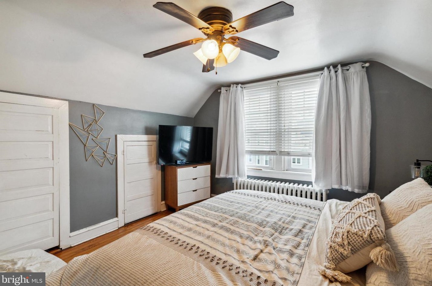 1021 Pleasant St, Ardsley PA  19038-8028 exterior