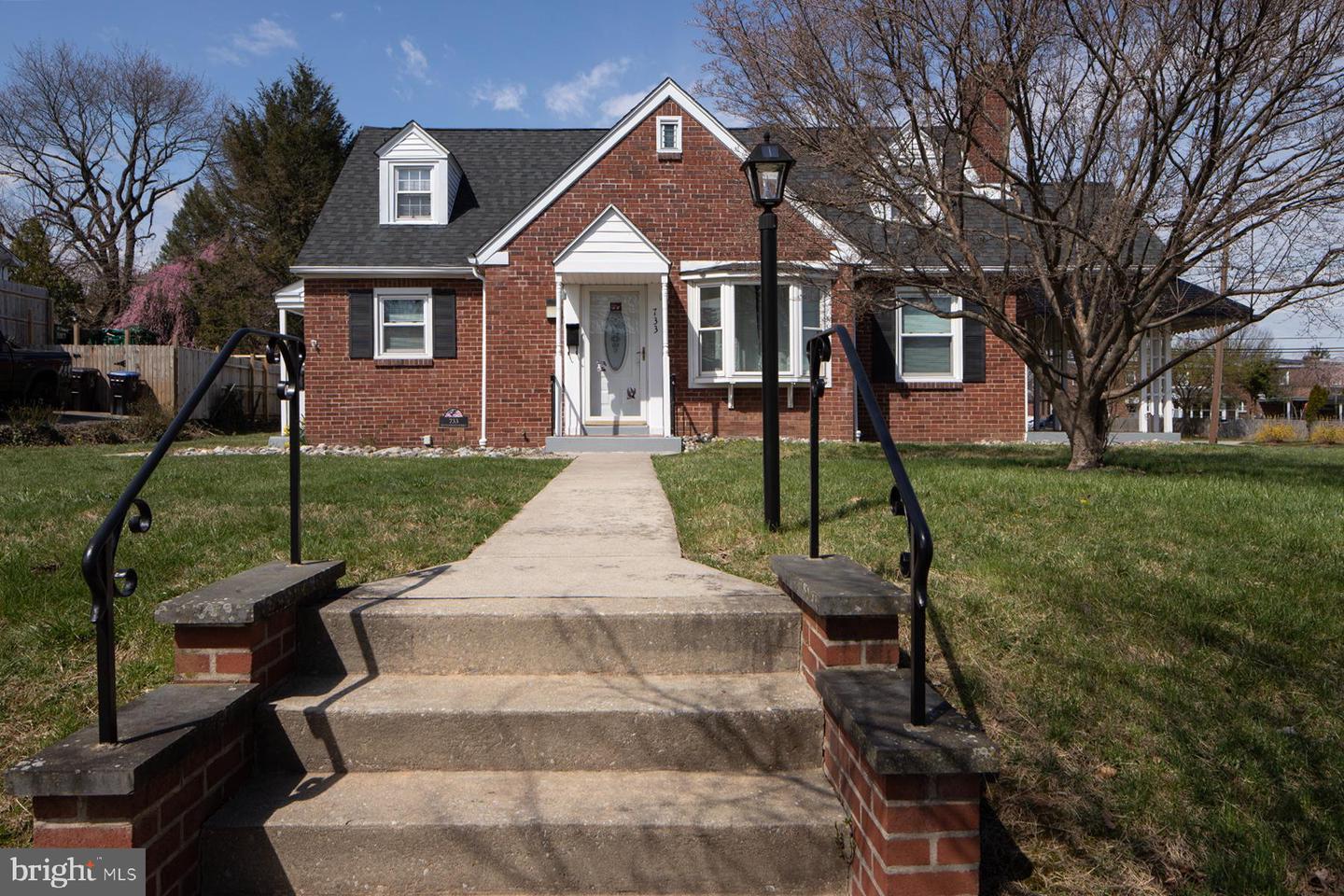 733 Buttonwood St, Norristown, PA 19401 MLS PAMC2066608 Coldwell Banker