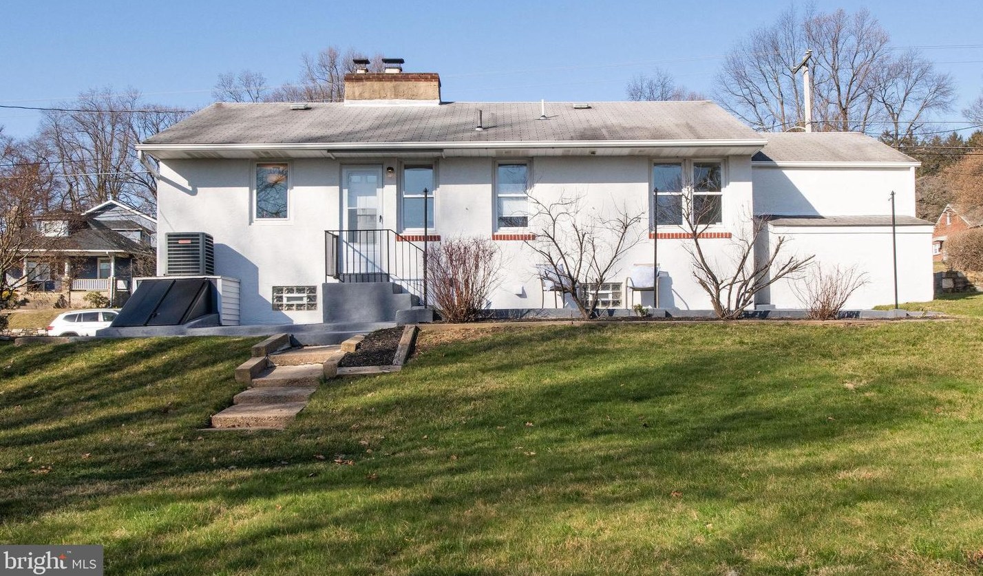 241 Limekiln Pike, Ardsley PA  19038-3319 exterior