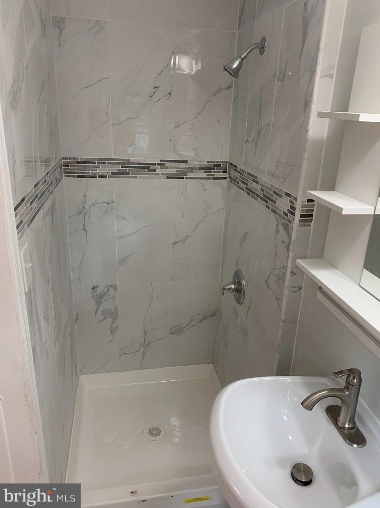 1460 Manoa Rd, Penn Wynne PA  19096-3502 exterior