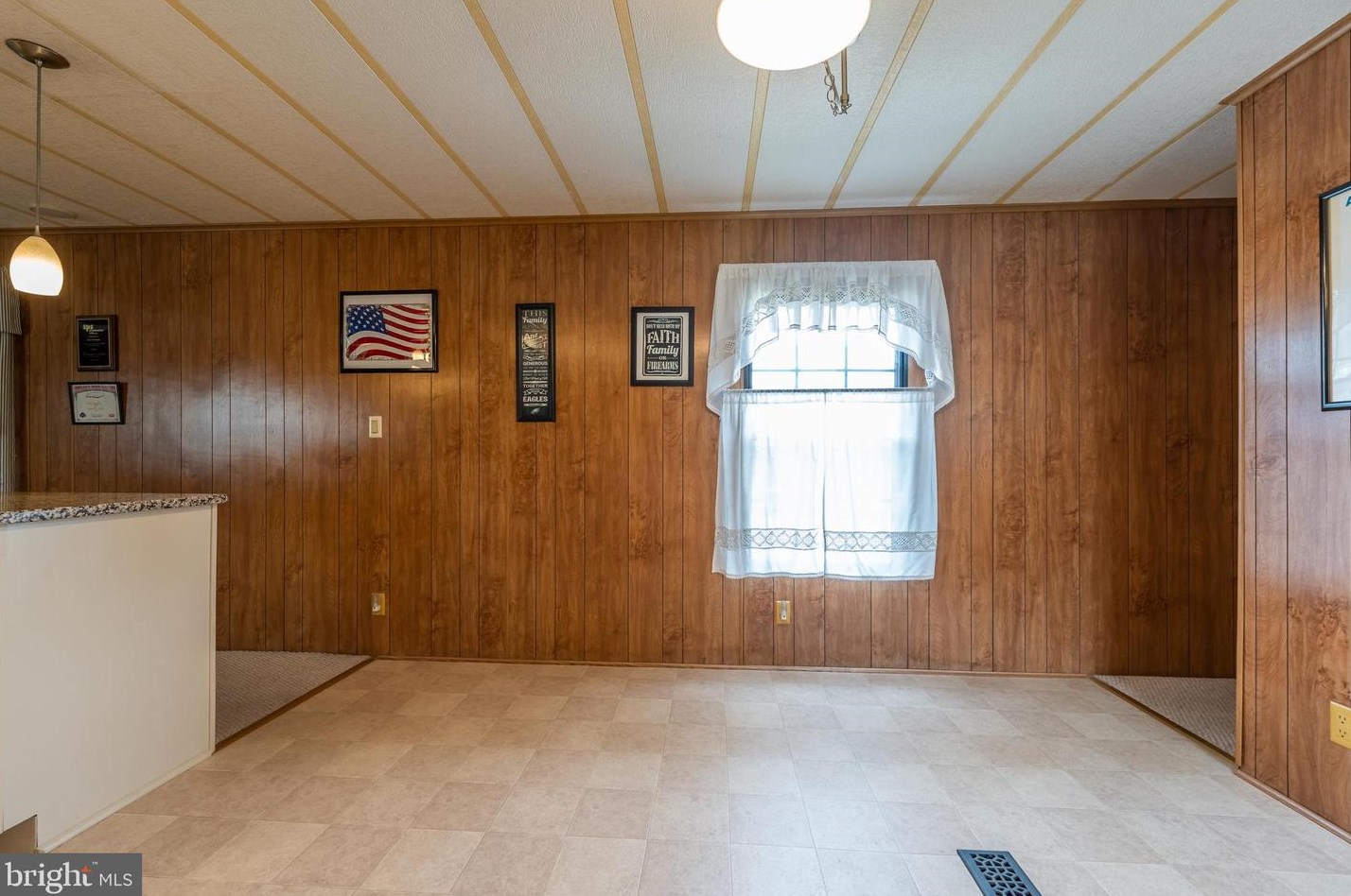 372 Woodstream Way, North Wales PA  19454-1141 exterior