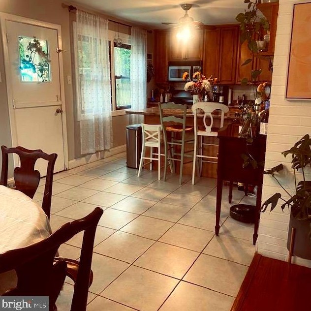 961 Meetinghouse Rd, Meadowbrook PA  19046-2421 exterior