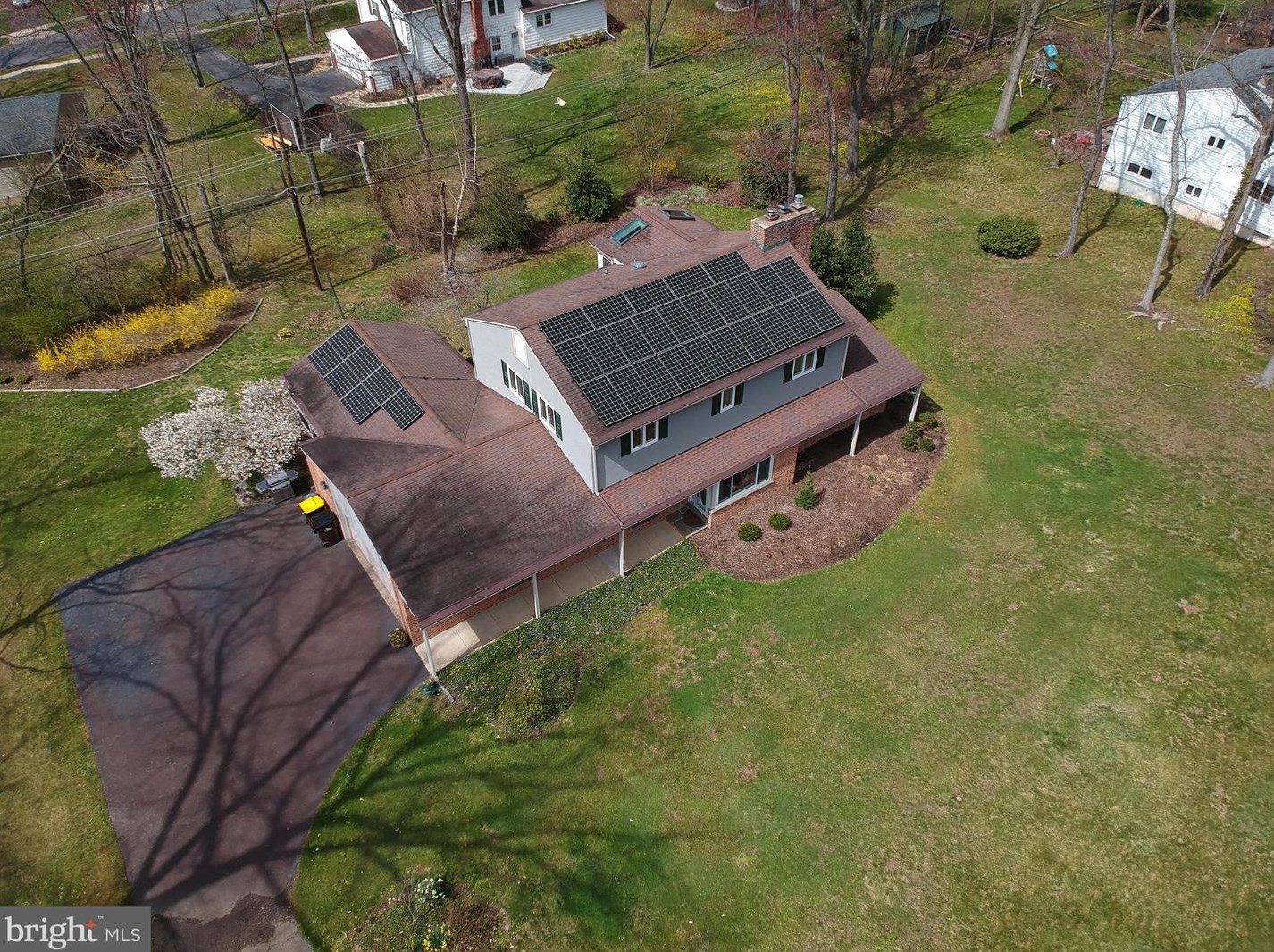 114 White Oak Rd, North Wales PA  19454-2450 exterior