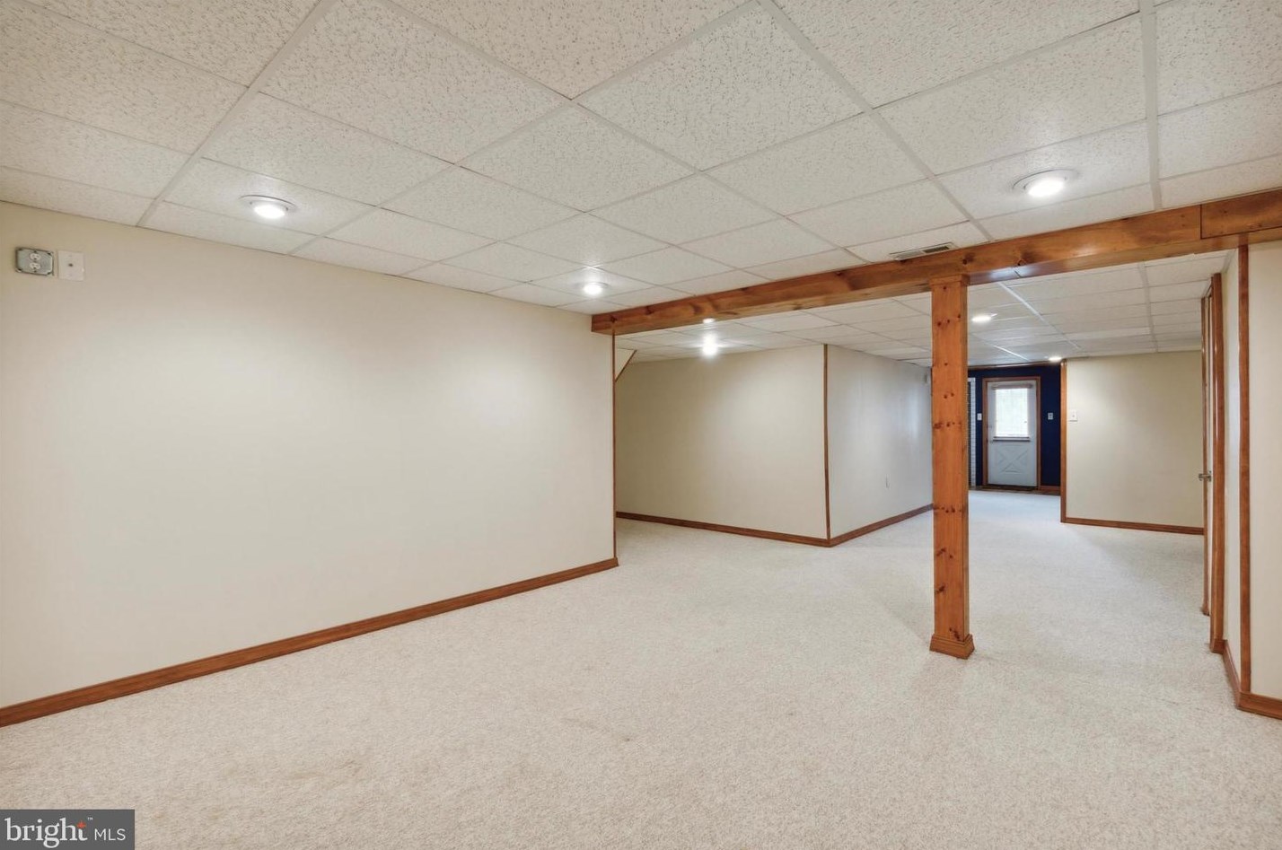 105 Stayman Dr, North Wales PA  19454-1433 exterior