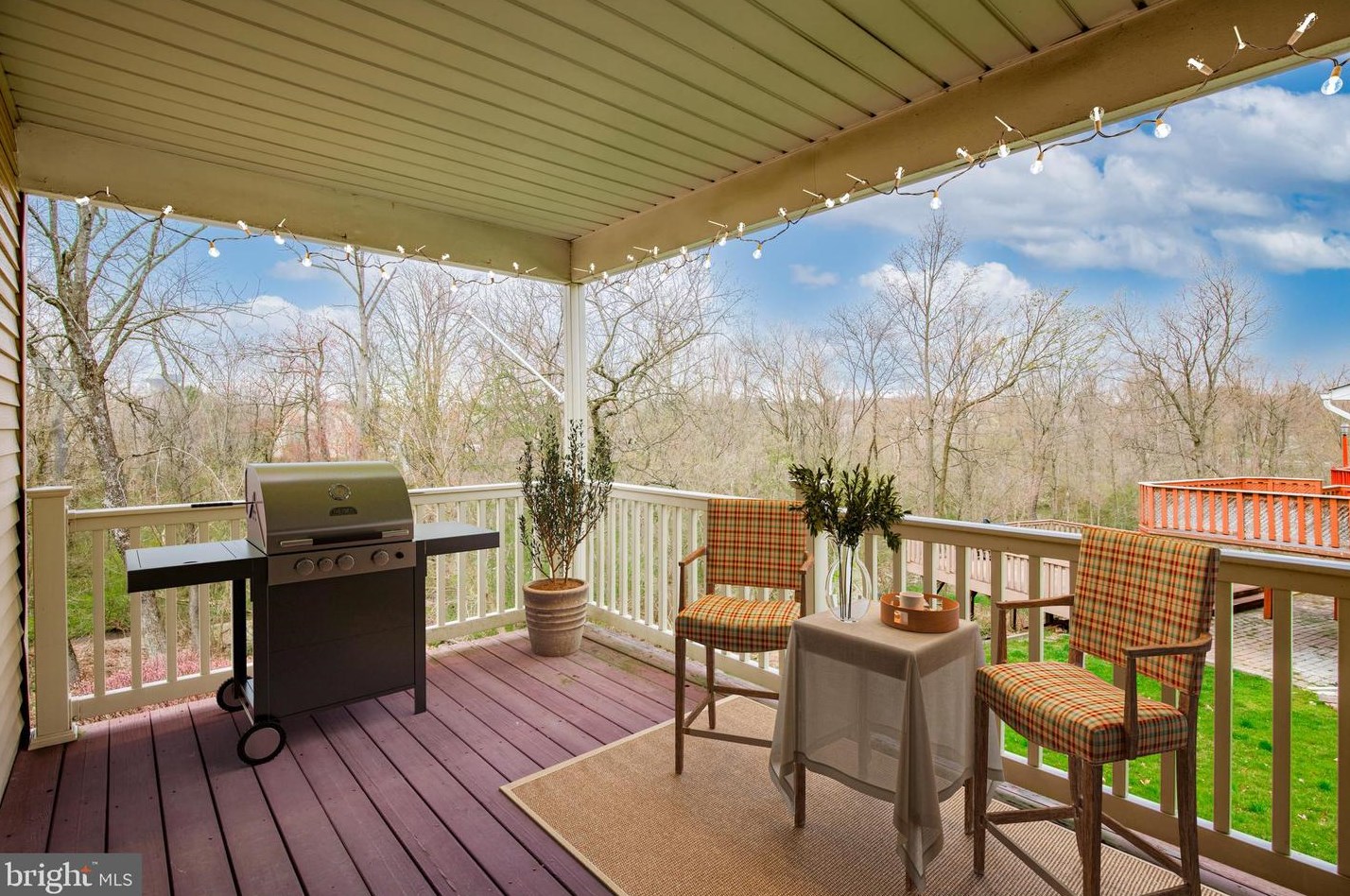 105 Stayman Dr, North Wales PA  19454-1433 exterior