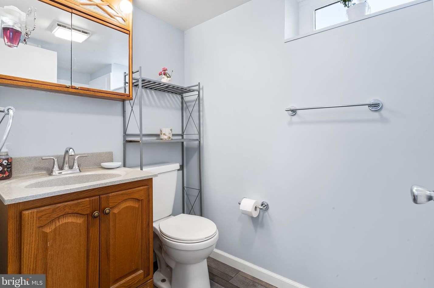 212 Blake Ave, Meadowbrook PA  19046-4211 exterior