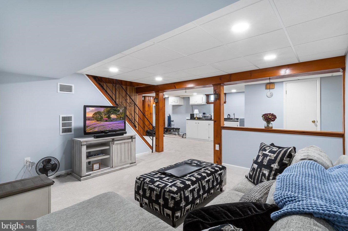 212 Blake Ave, Meadowbrook PA  19046-4211 exterior