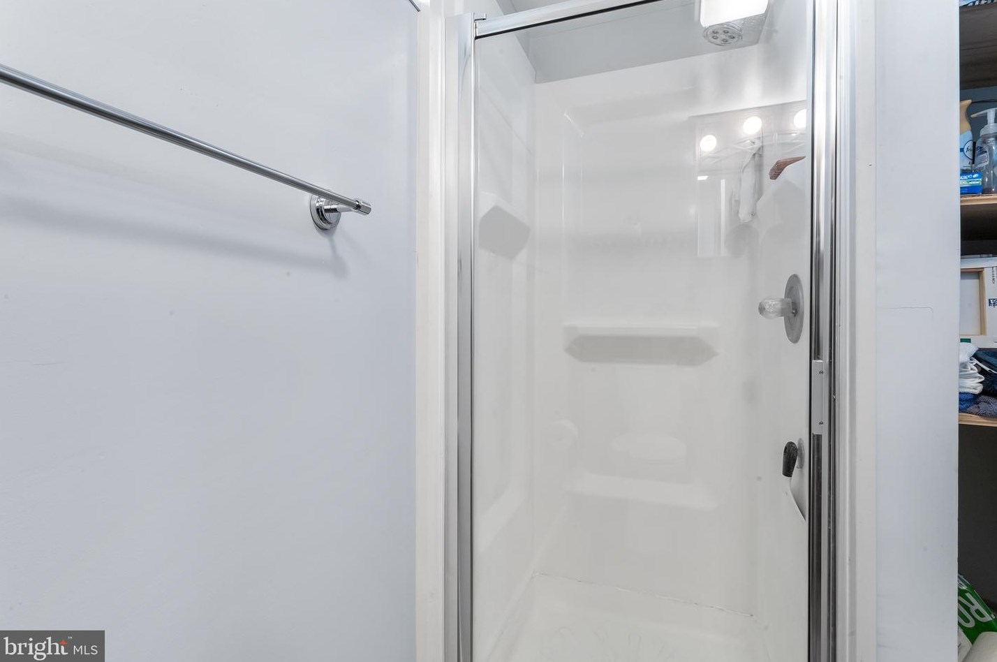 212 Blake Ave, Meadowbrook PA  19046-4211 exterior