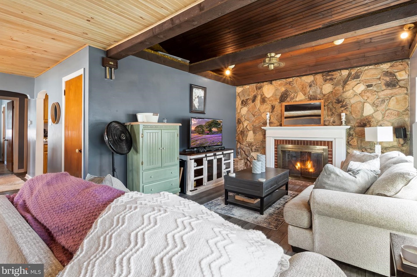 212 Blake Ave, Meadowbrook PA  19046-4211 exterior