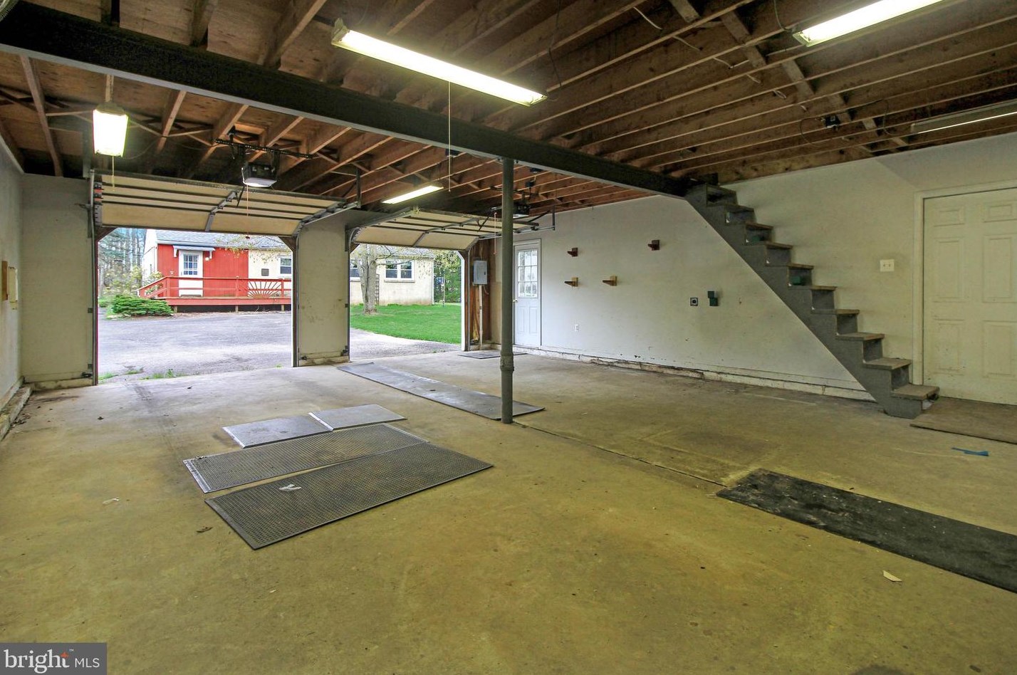 607 Wales Rd, North Wales PA  19454-1724 exterior