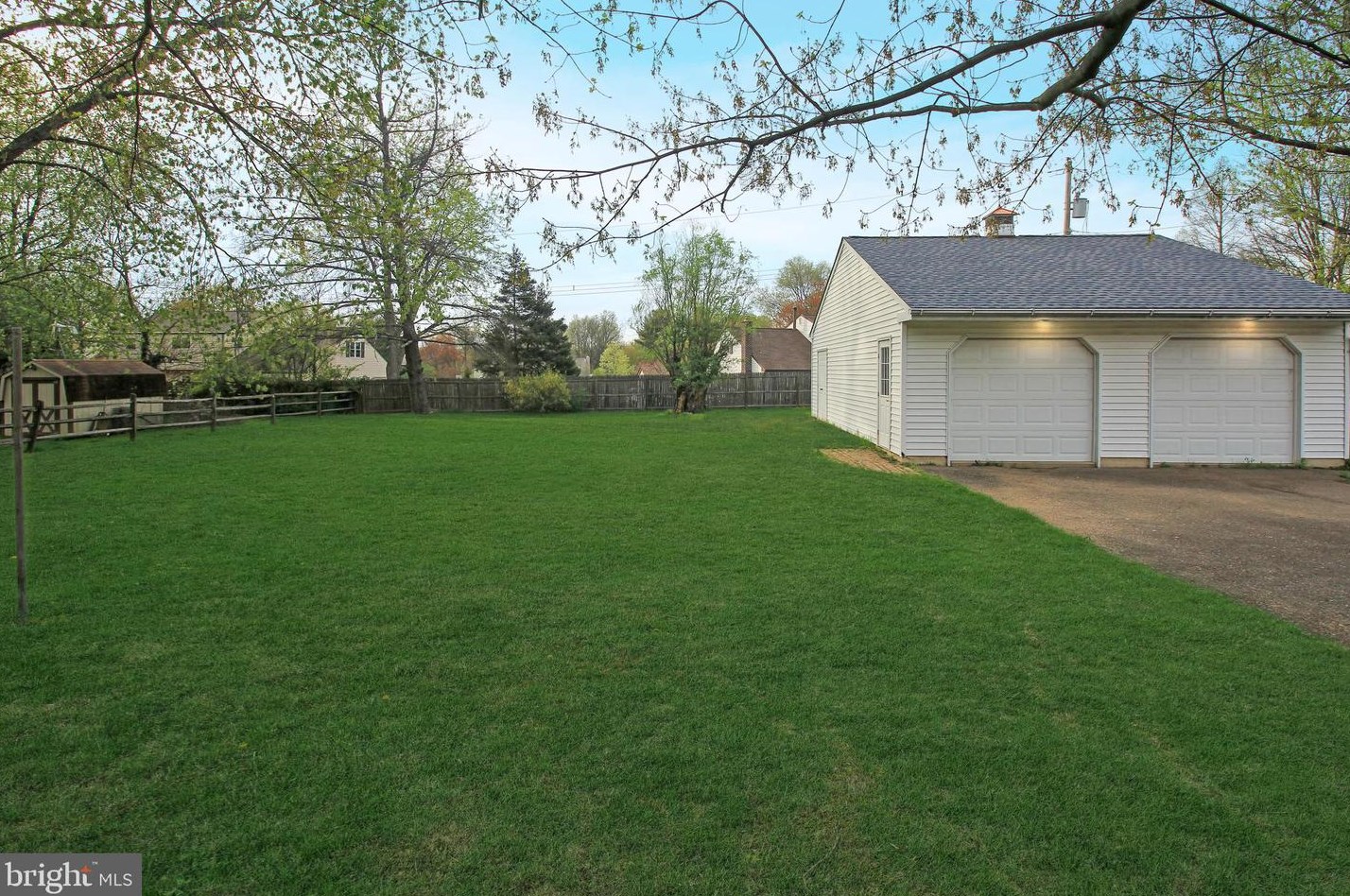 607 Wales Rd, North Wales PA  19454-1724 exterior