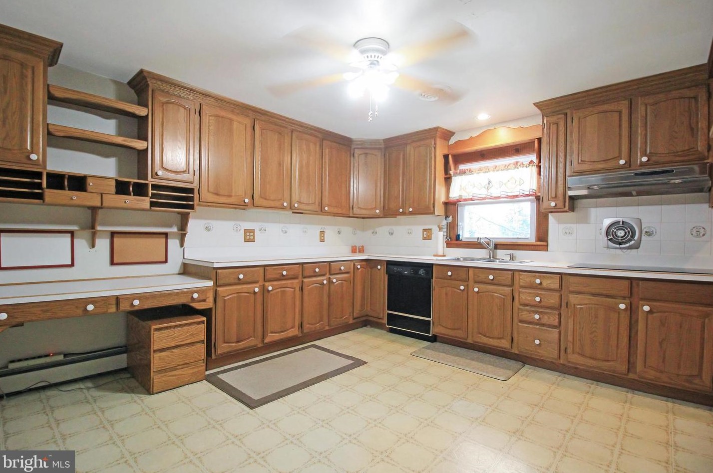 607 Wales Rd, North Wales PA  19454-1724 exterior