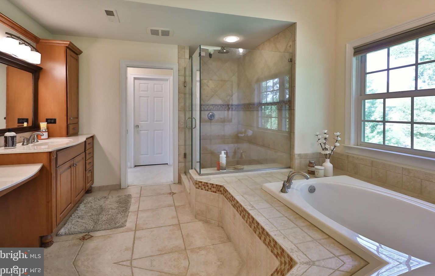 1318 Pine Brook Ct, Prospectville PA  19002-1177 exterior