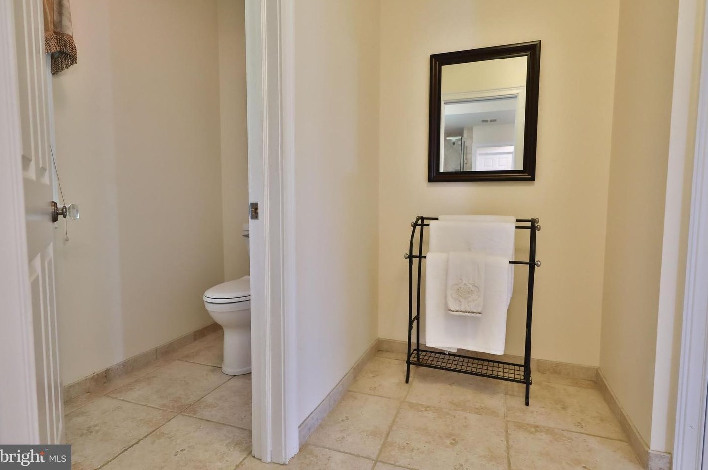 1318 Pine Brook Ct, Prospectville PA  19002-1177 exterior