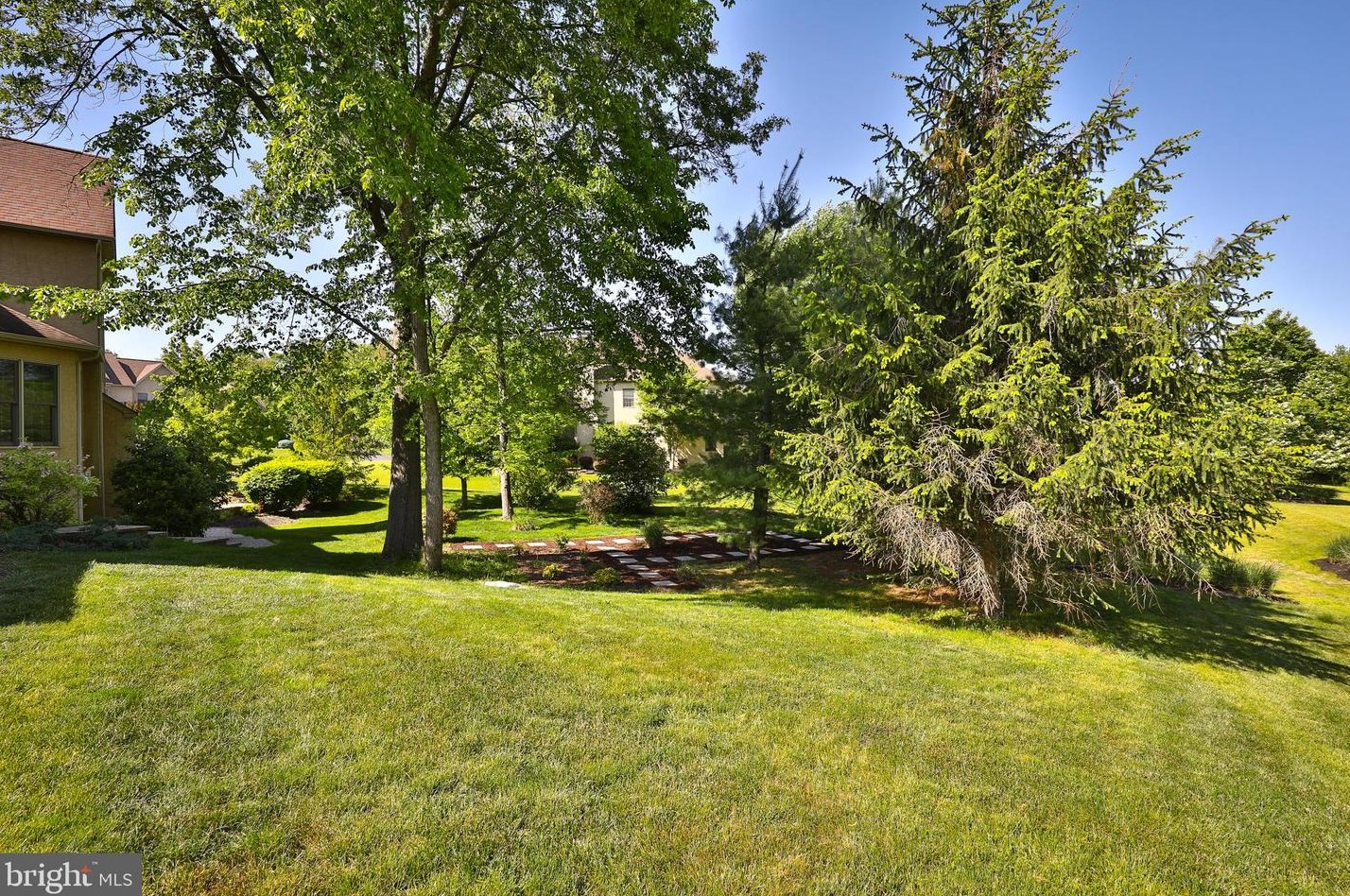 1318 Pine Brook Ct, Prospectville PA  19002-1177 exterior