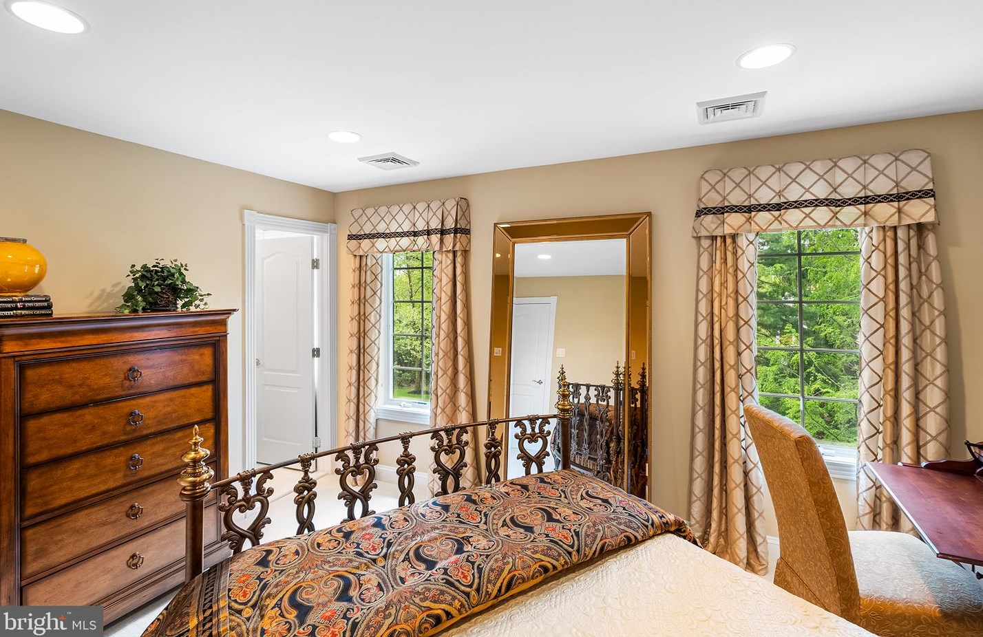 1264 Meetinghouse Rd, North Wales PA  19454-3688 exterior