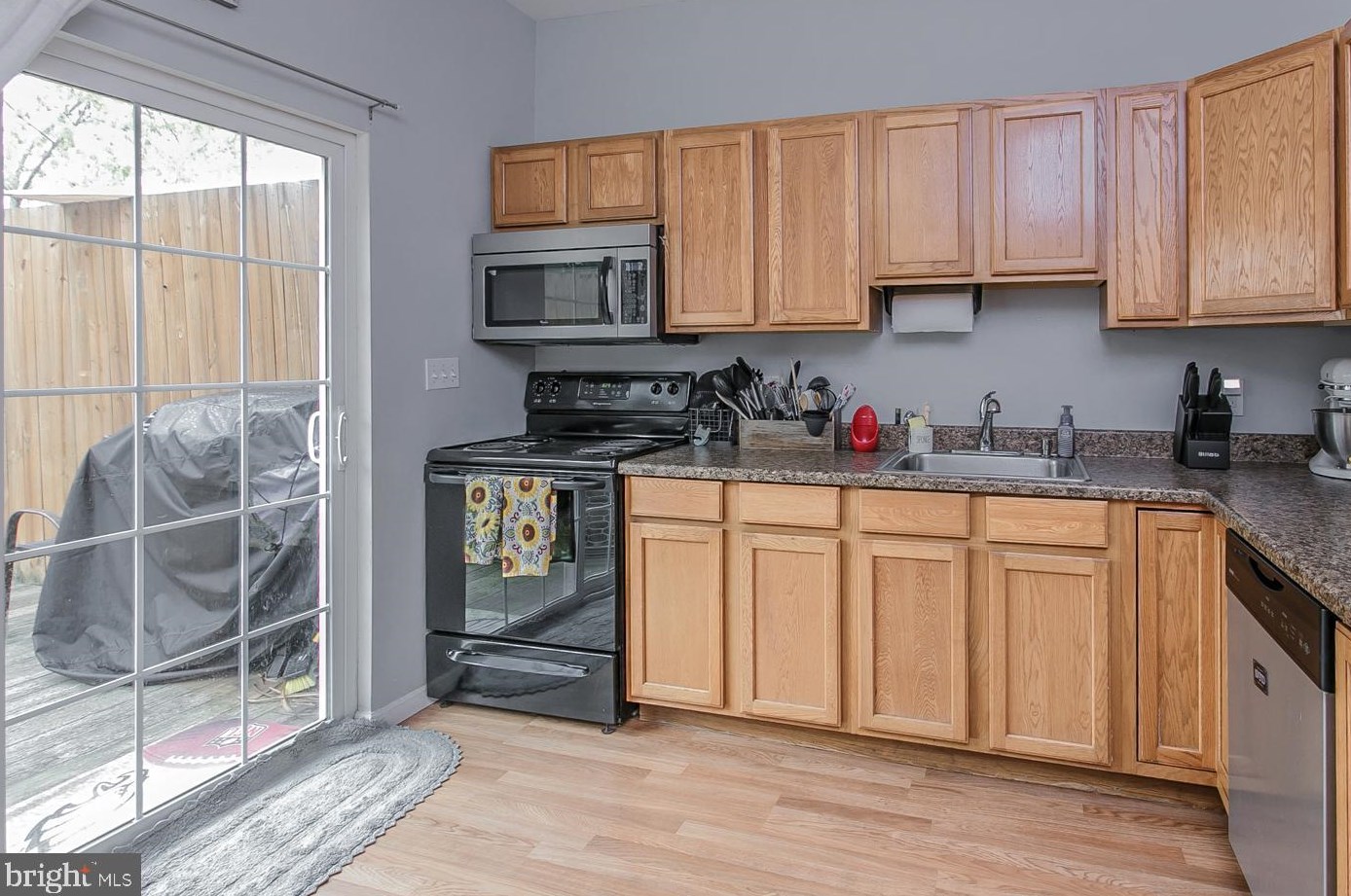 314 Montgomery Ave, North Wales PA  19454-2950 exterior