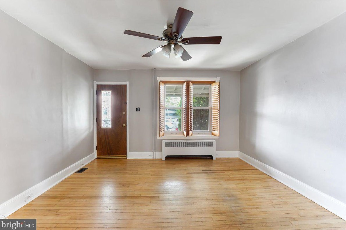 310 Iona Ave, Penn Valley PA  19072-1927 exterior