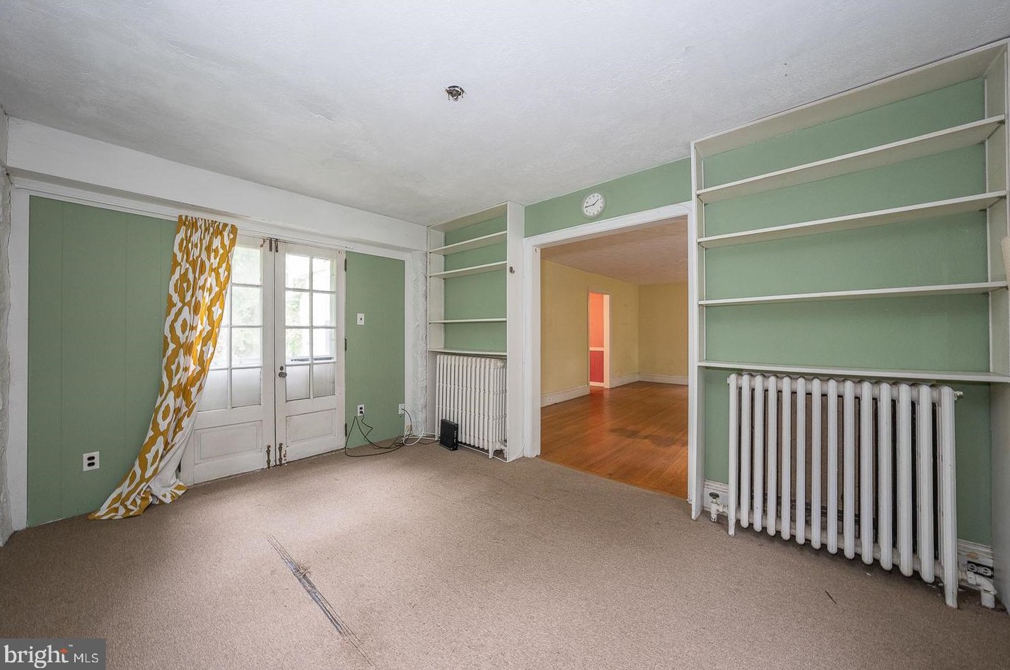 254 Hathaway Ln, Penn Wynne PA 19096-1924 exterior