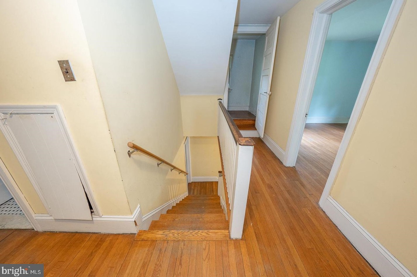 254 Hathaway Ln, Penn Wynne PA 19096-1924 exterior