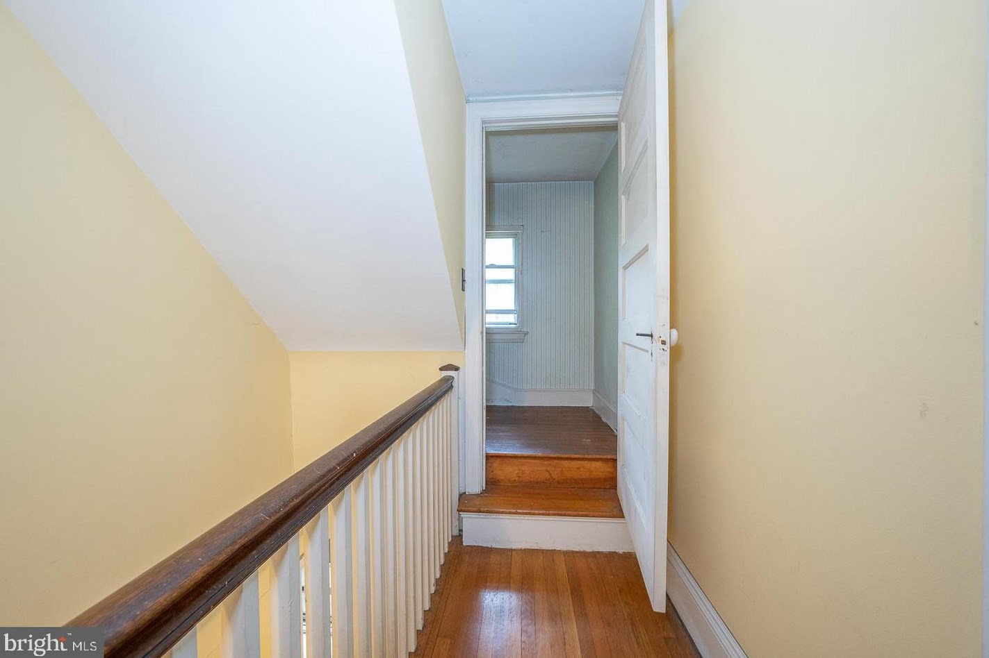 254 Hathaway Ln, Penn Wynne PA 19096-1924 exterior