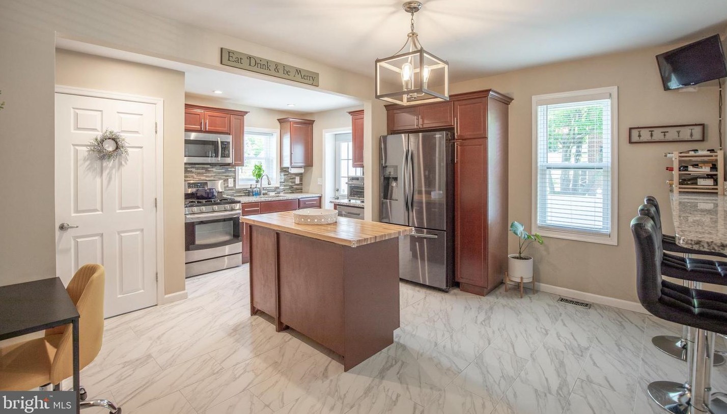 221 6th St, North Wales PA  19454-2905 exterior