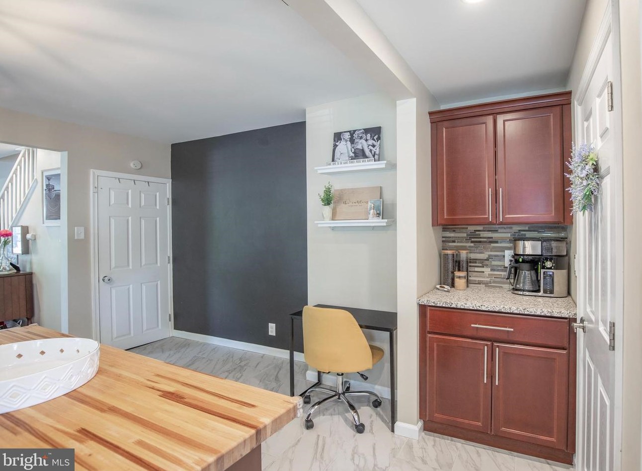 221 6th St, North Wales PA  19454-2905 exterior