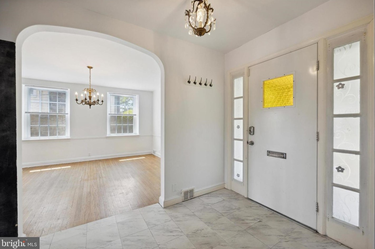 1504 Sheffield Ln, Penn Wynne PA  19096-3727 exterior