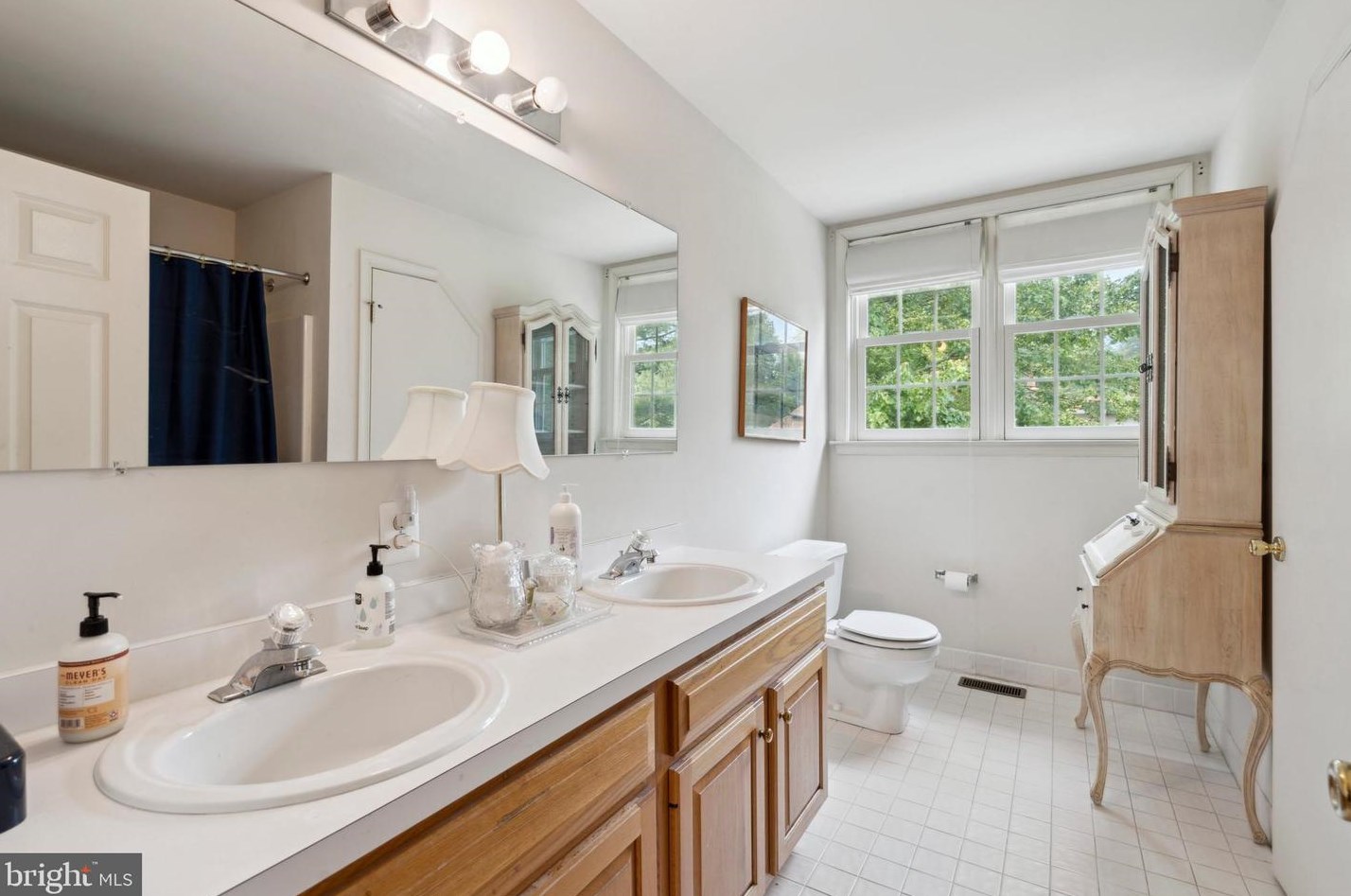 1204 Wellsley Ct, Prospectville PA 19002-2121 exterior